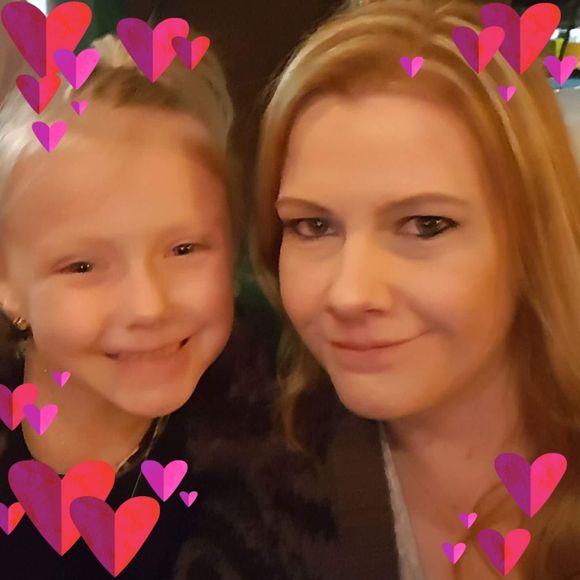 Meet your Posher, Stephanie - Picture 1 of 1